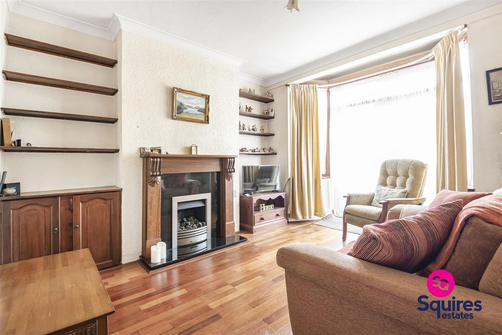 Property photo 2 of 18