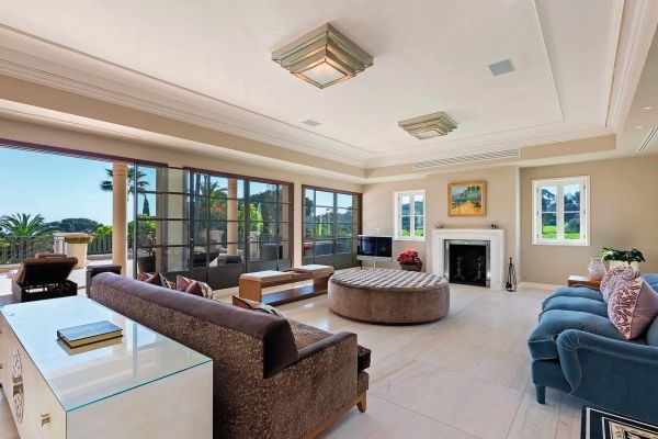 Property photo 3 of 4