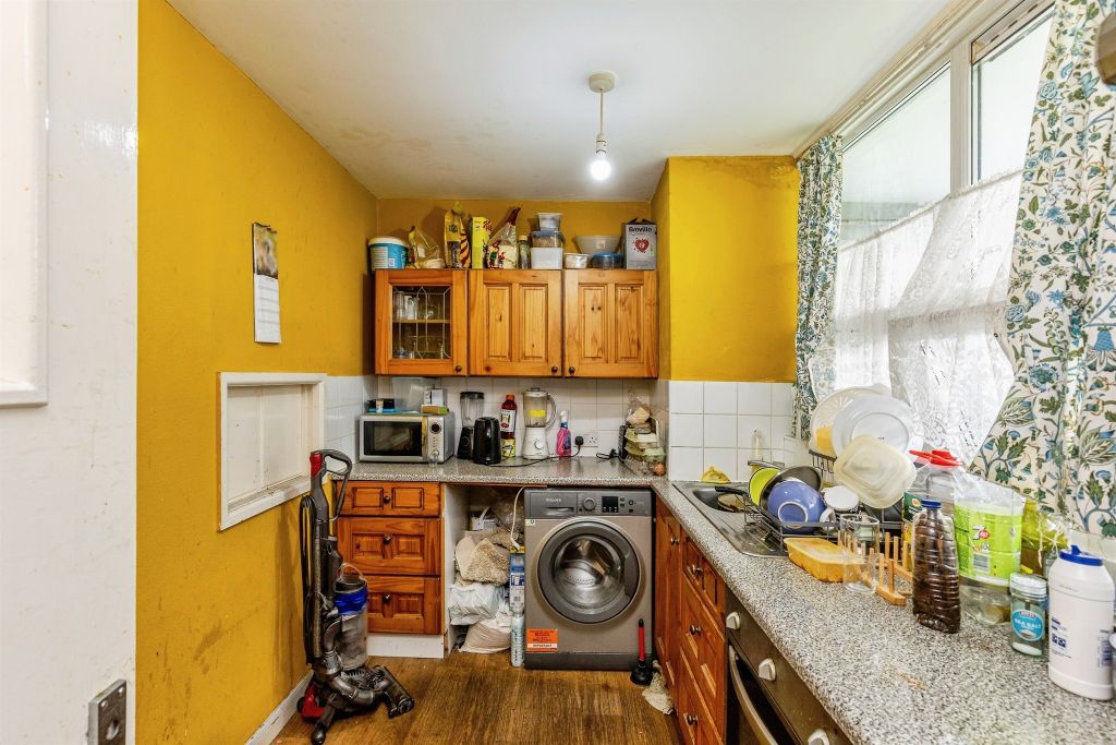 Property photo 3 of 14