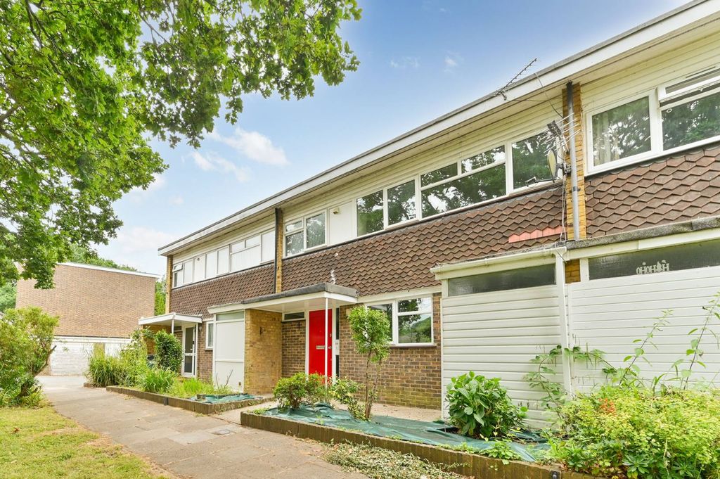 Property photo 1 of 18