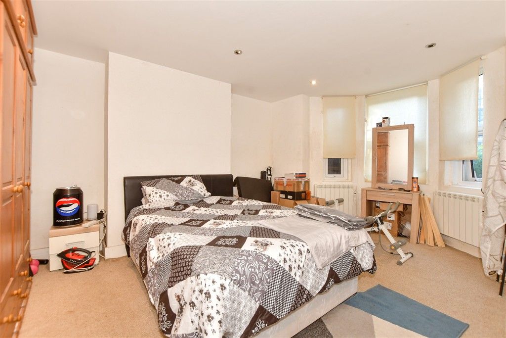 Property photo 3 of 21 Bedroom