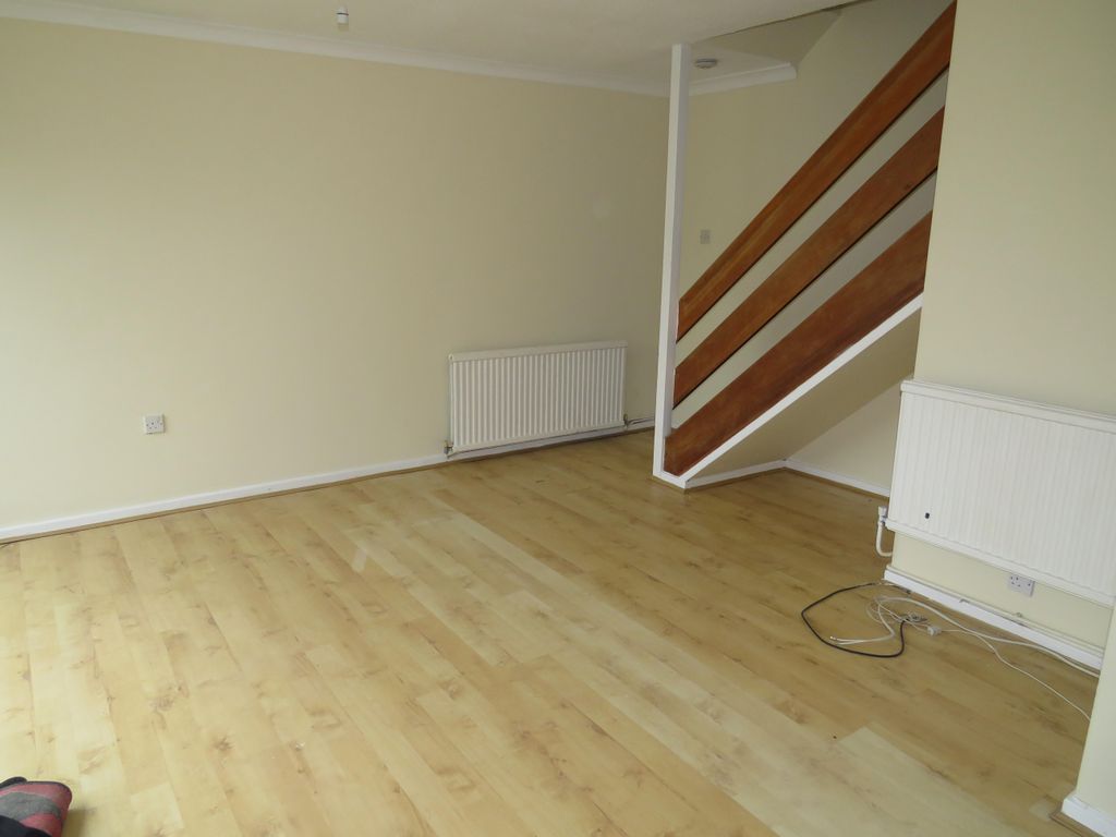 Property photo 3 of 9 Living Room