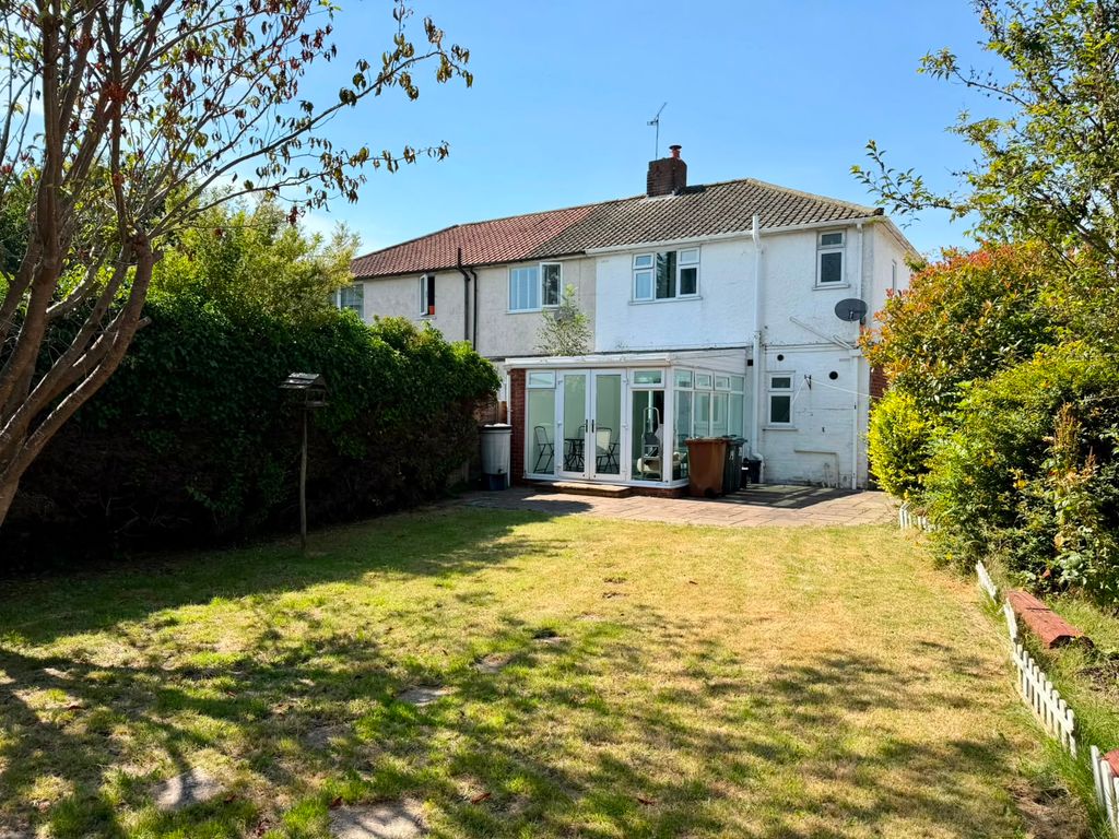 Property photo 2 of 13