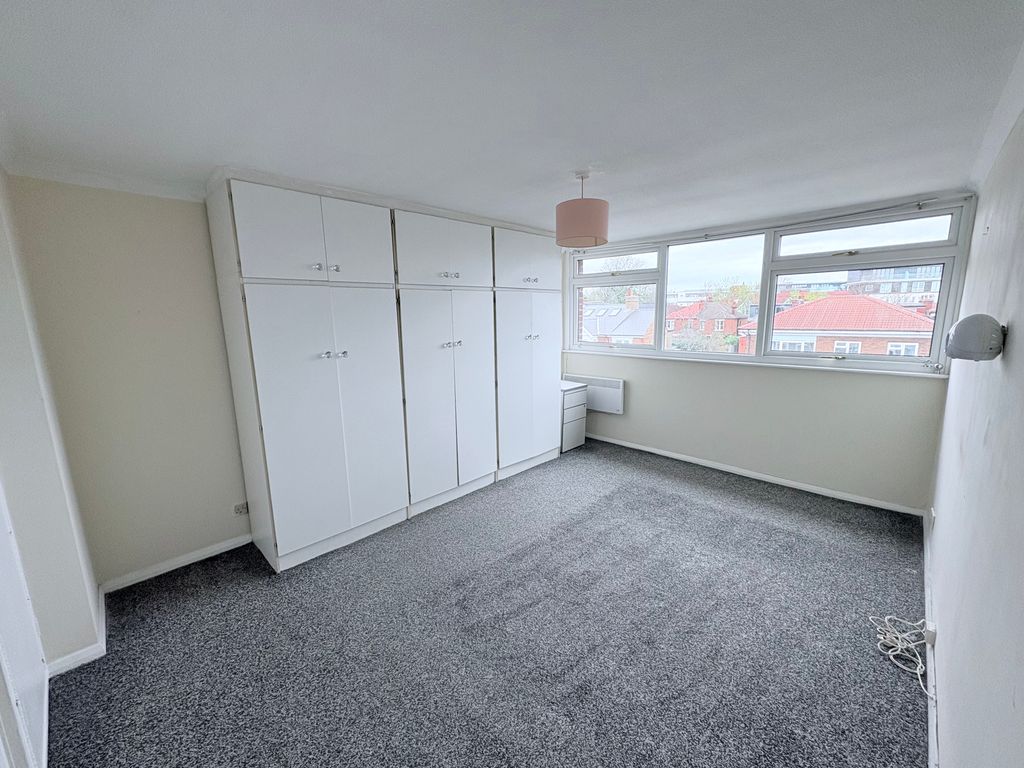 Property photo 2 of 21 Img_5306