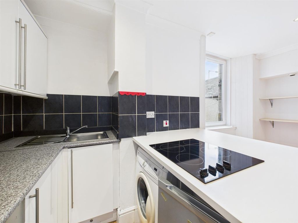 Property photo 3 of 15 Cam01486G0-Pr0830-Still008.Jpg