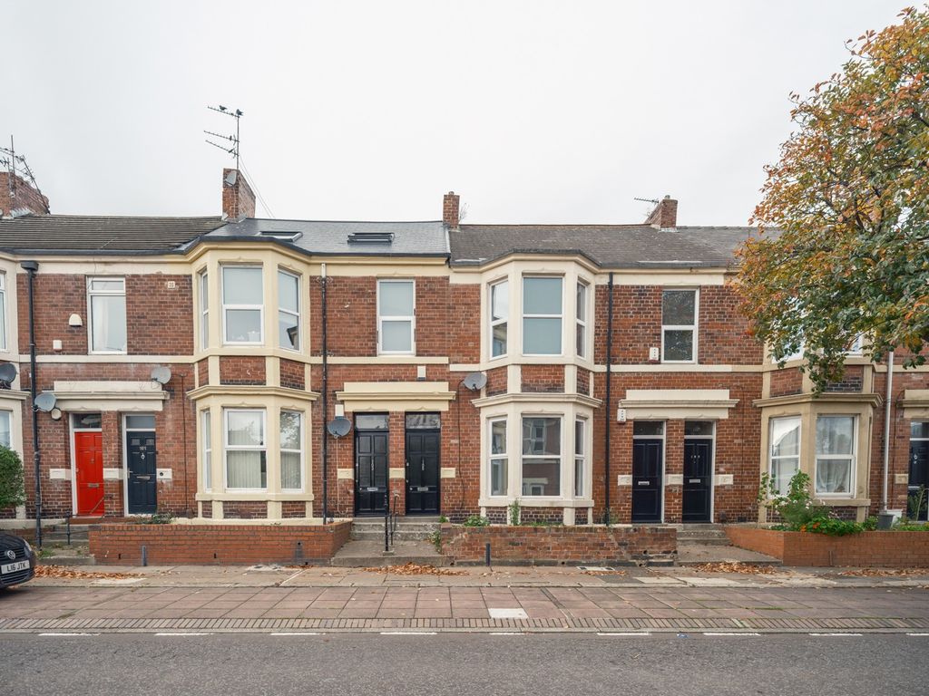Property photo 2 of 8 3707212
