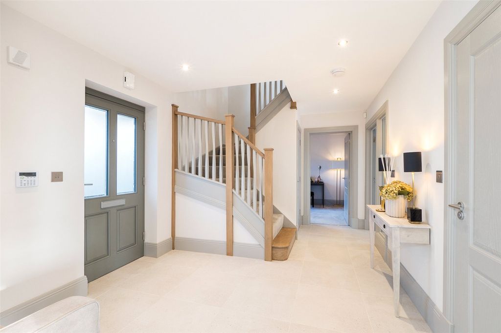 Property photo 3 of 21 Picture No. 29