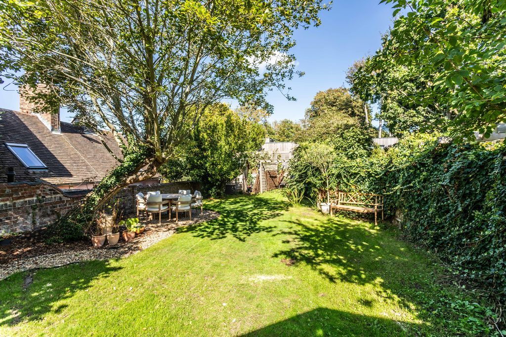 Property photo 2 of 29 Photo 25