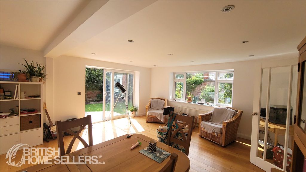 Property photo 3 of 25 Picture No. 09