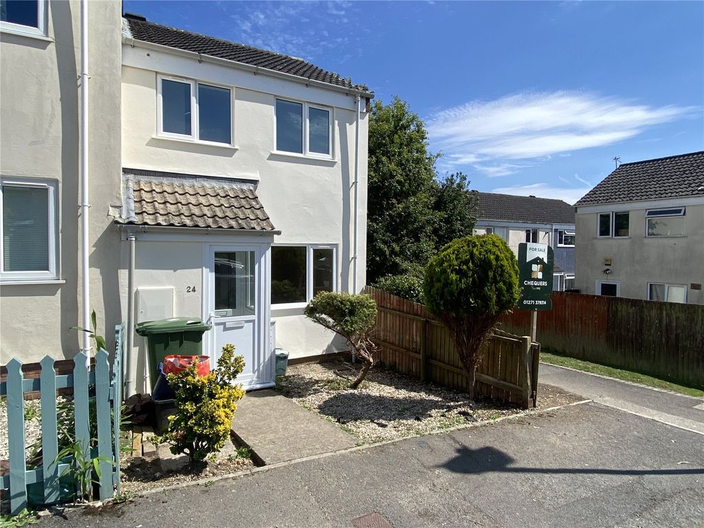 Property photo 1 of 15 Picture No. 11