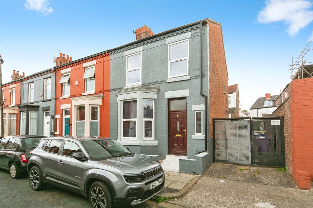 Property photo 1 of 17