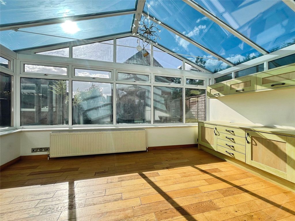 Property photo 3 of 12 Conservatory