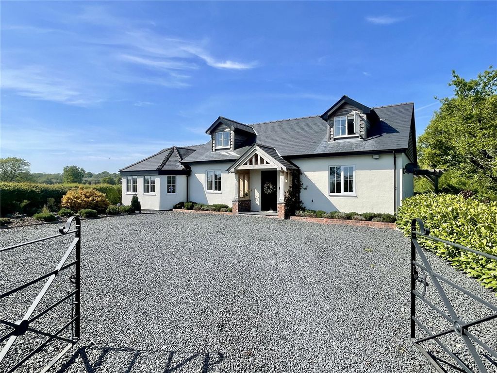 Property photo 2 of 49 Picture No. 57