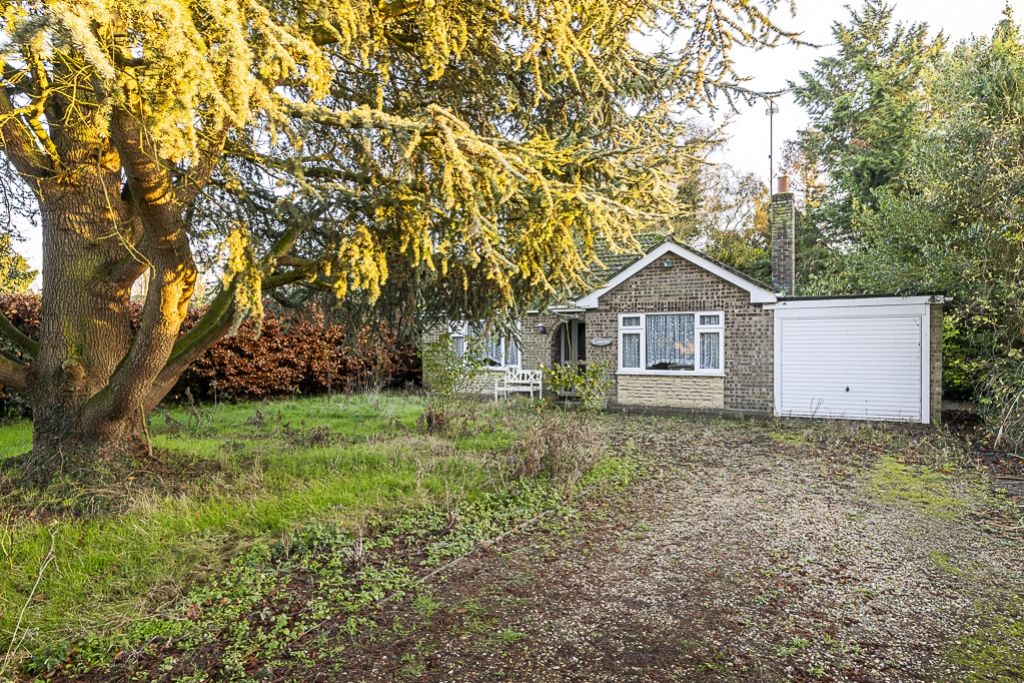 Property photo 2 of 19 1 Loop Lane (Moulton)-7