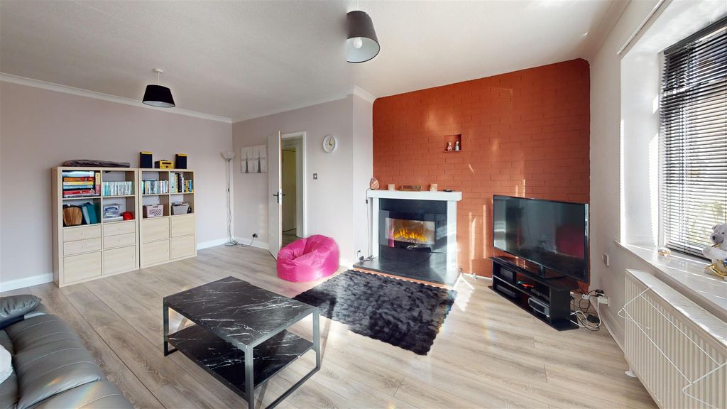 Property photo 2 of 18 Highfield-Mews-Living-Room.Jpg
