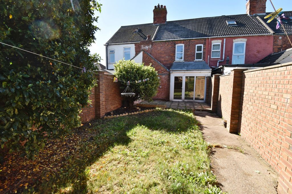 Property photo 2 of 22