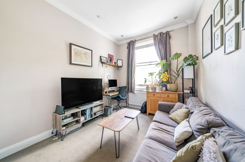 Property photo 1 of 9 1001515 (2)