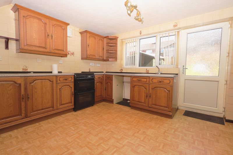 Property photo 2 of 20 Breakfast Kitchen