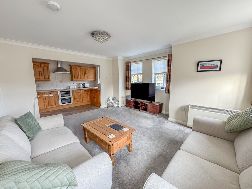 Property photo 3 of 15 Lounge 1