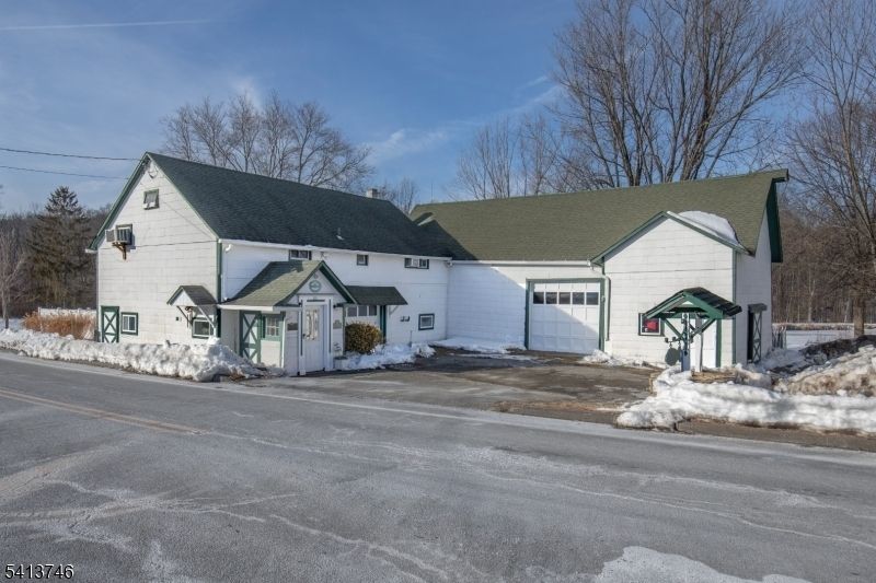 Property photo 2 of 8 <Alttext/>