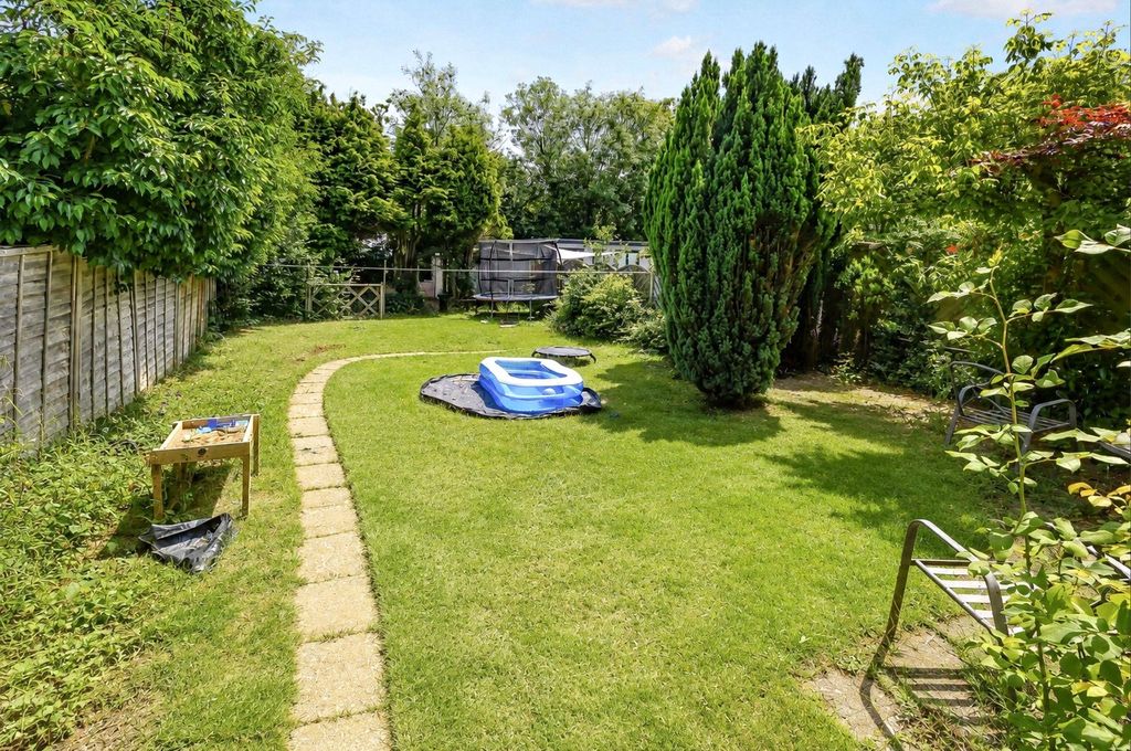 Property photo 1 of 11 Picture No. 16