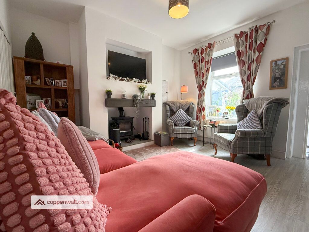 Property photo 2 of 31