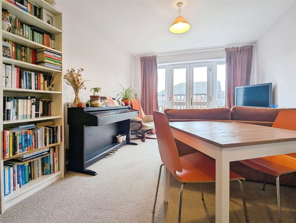 Property photo 3 of 11 Picture No. 07