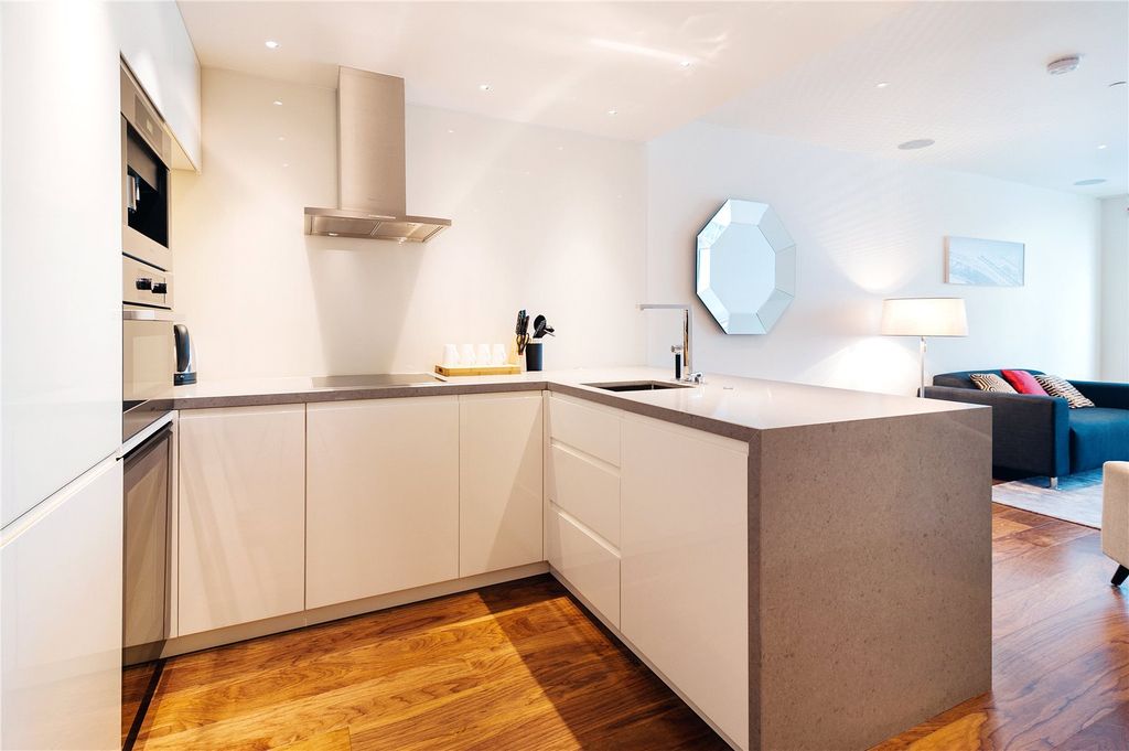 Property photo 2 of 8 Kitchen