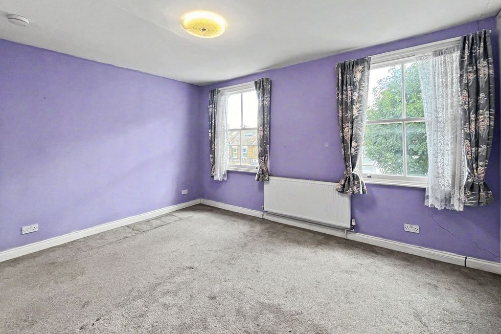Property photo 3 of 20 234 Merton Road, Wandsworth, London, Sw18 5Jq