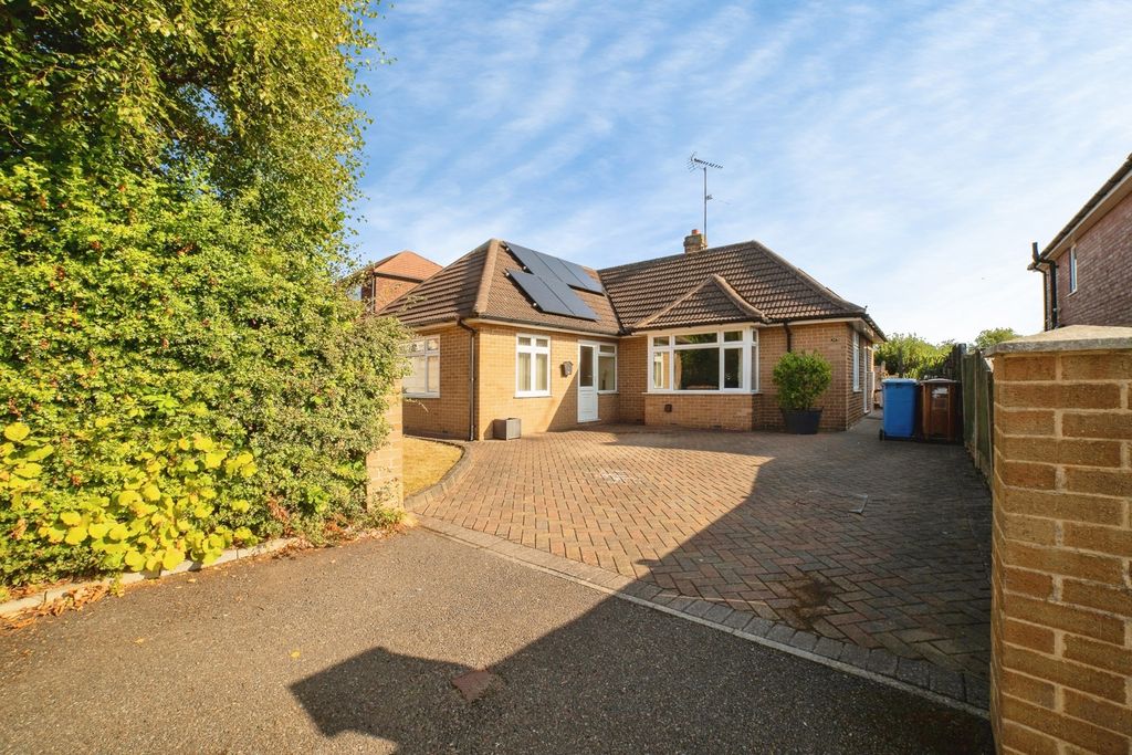 Property photo 1 of 17 Pbox-Img.Jpg