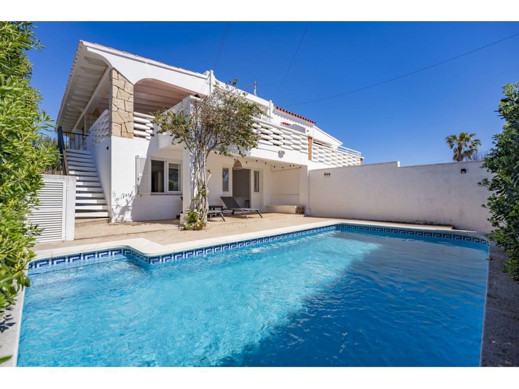 Property photo 1 of 30