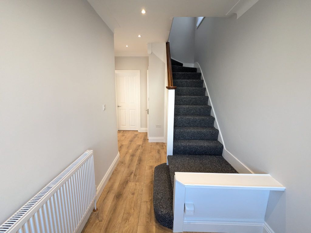 Property photo 3 of 26