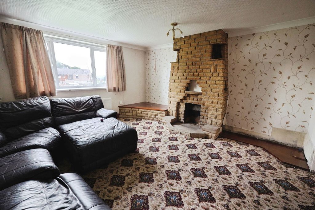Property photo 2 of 19 Pbox-Img.Jpg
