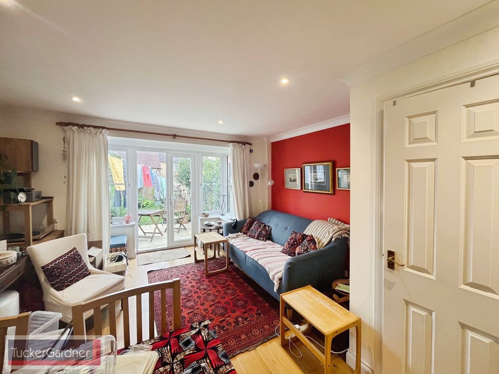 Property photo 3 of 12