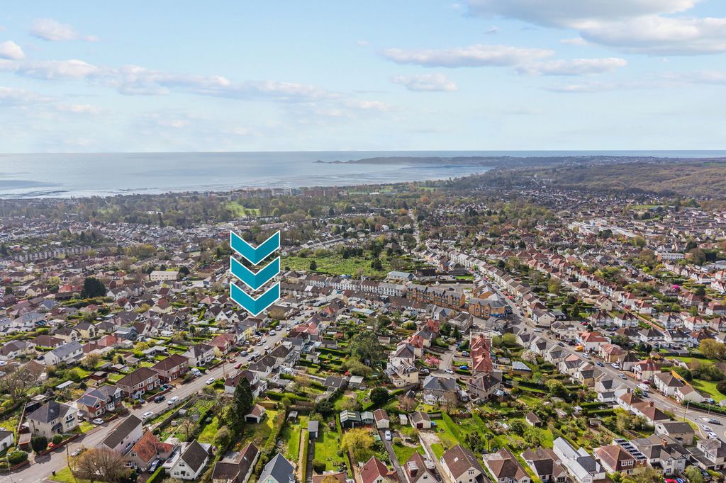 Property photo 2 of 24