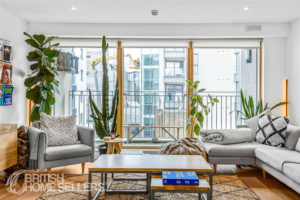 Property photo 2 of 24 Picture No. 09