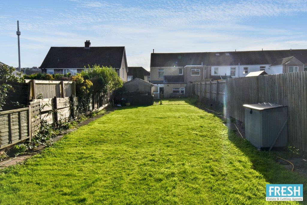 Property photo 3 of 31