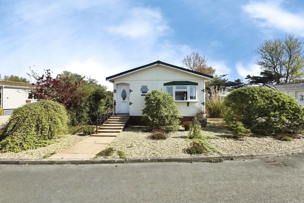 Property photo 1 of 12 Outside