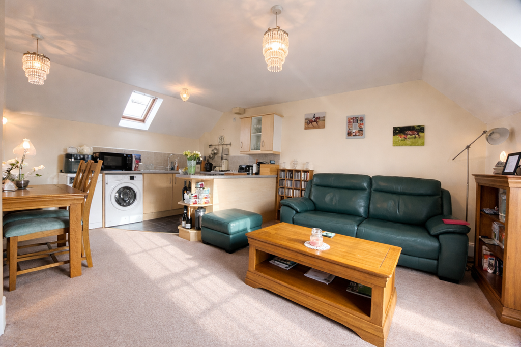 Property photo 3 of 6