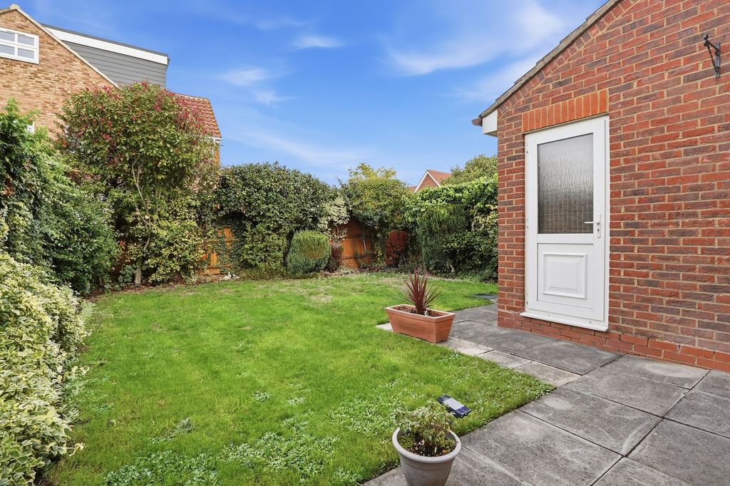 Property photo 2 of 16