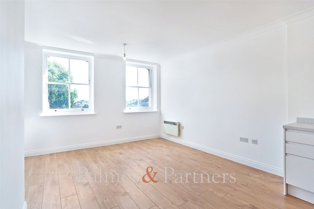 Property photo 2 of 7 Picture No. 02