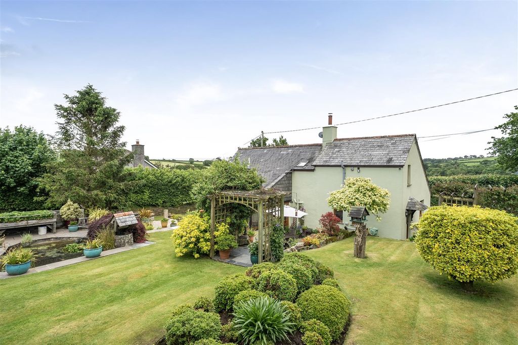 Property photo 2 of 58