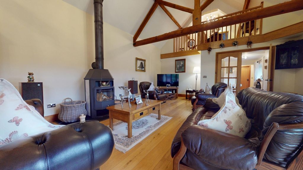 Property photo 3 of 38 4356552