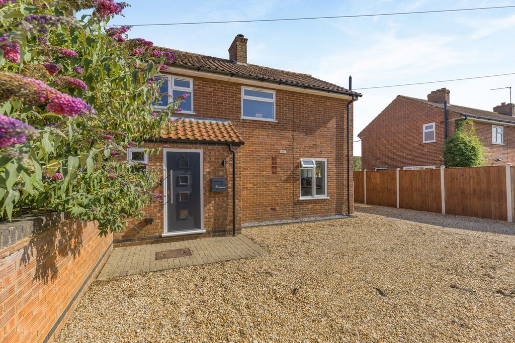 Property photo 1 of 23