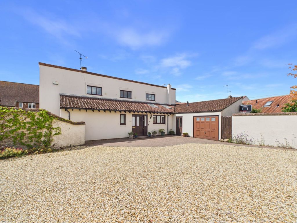Property photo 1 of 24