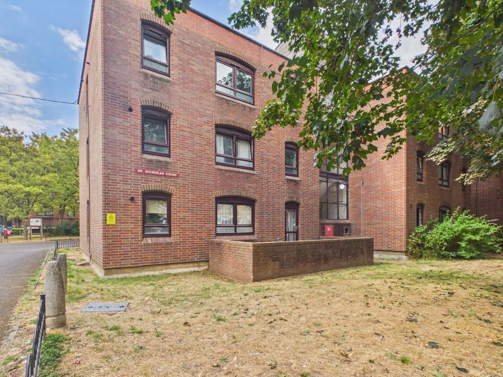 Property photo 1 of 6 Cam03062G0-Pr0248-Still007
