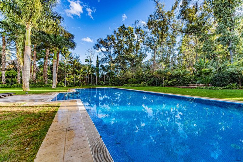 Property photo 2 of 35