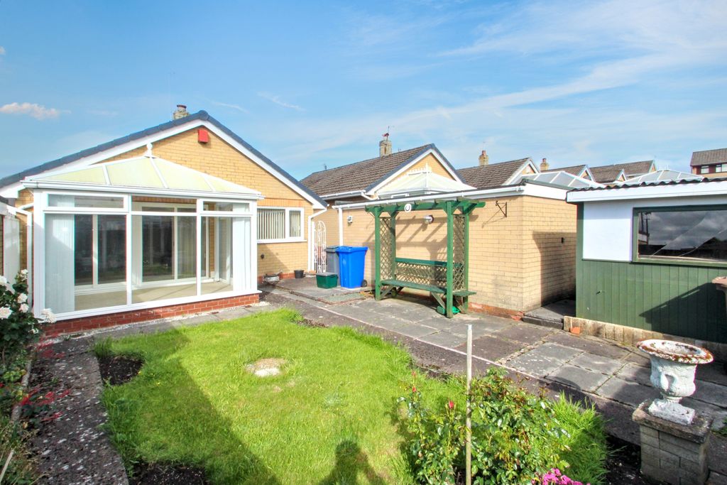 Property photo 2 of 11