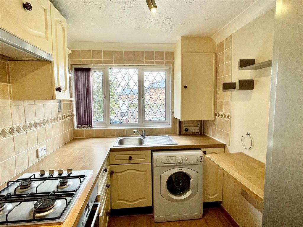 Property photo 3 of 13