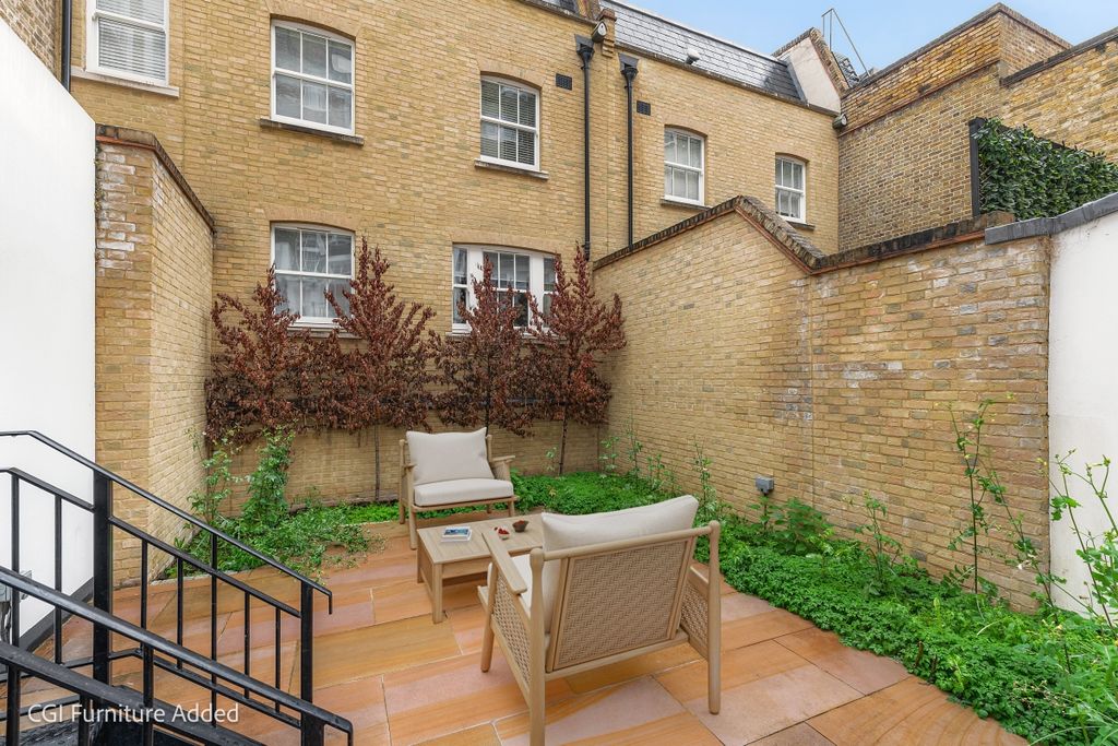 Property photo 3 of 12 Cadogan Place